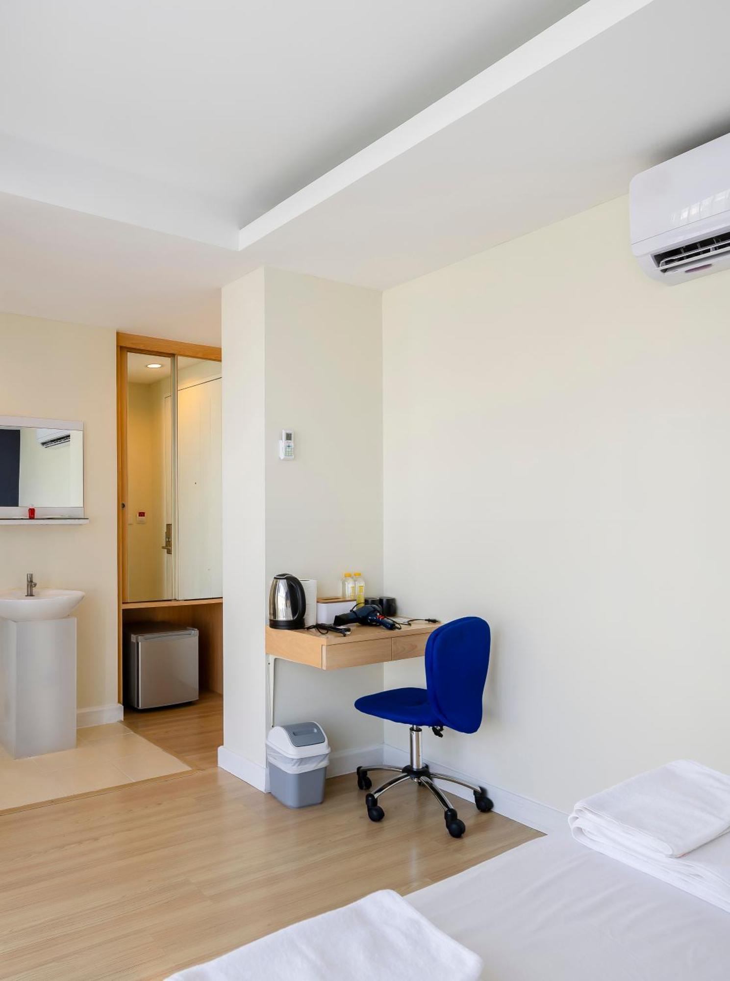 Gp House Express Sukhumvit 81 Hotel Bangkok Exterior foto
