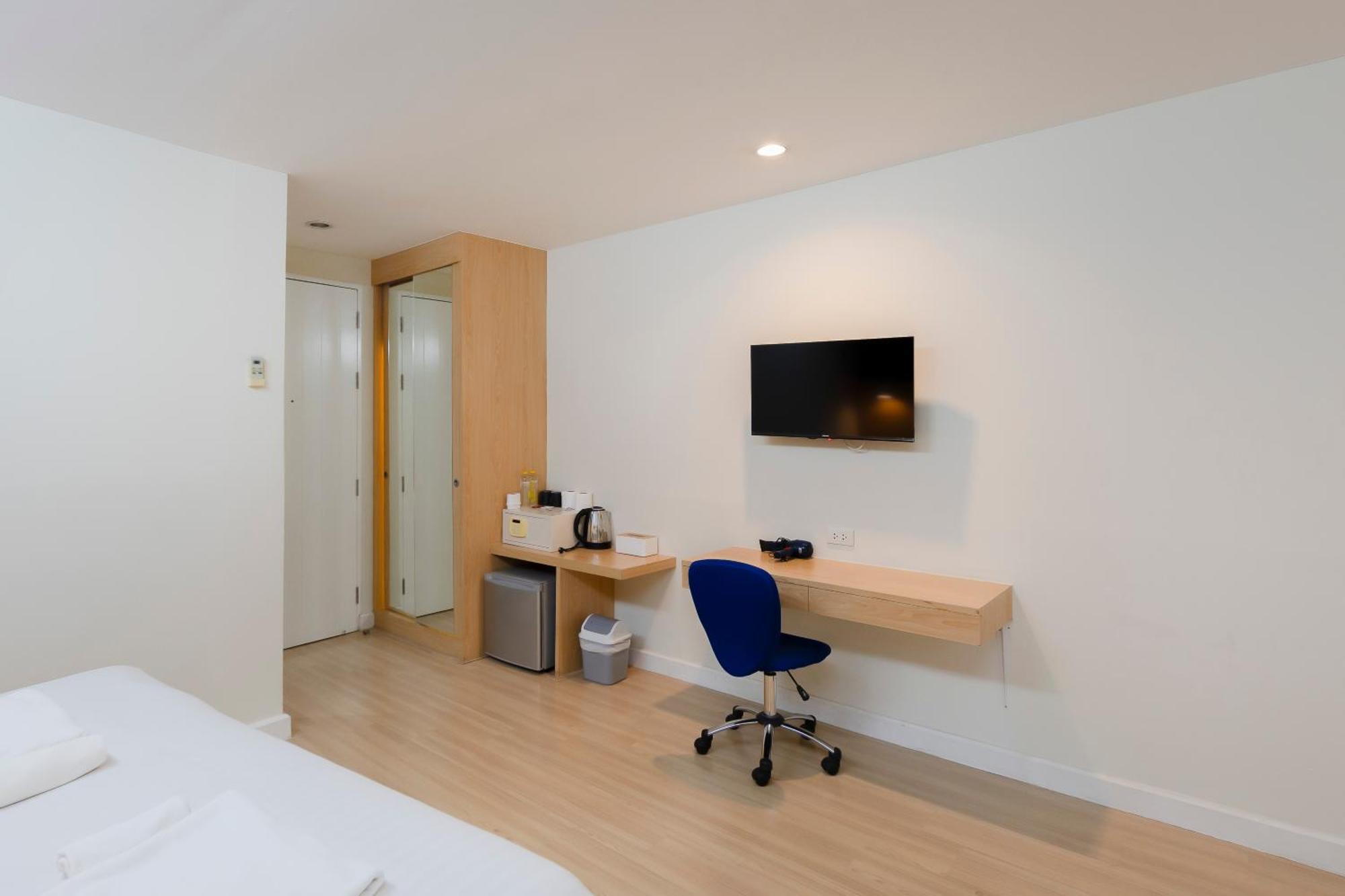 Gp House Express Sukhumvit 81 Hotel Bangkok Exterior foto