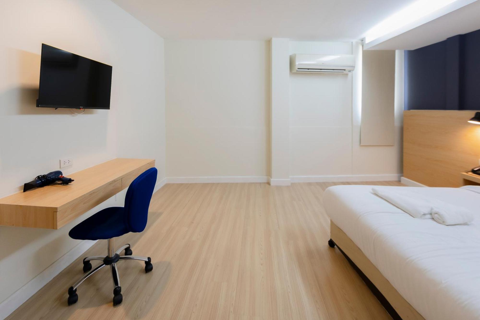 Gp House Express Sukhumvit 81 Hotel Bangkok Exterior foto
